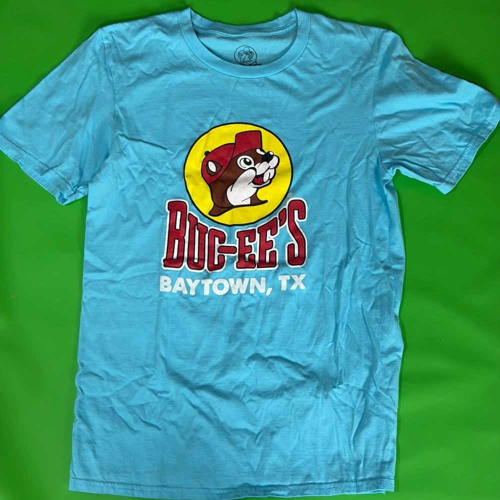 Buc-ees Beaver Logo T-Shirt Mens S Baytown TX Texas Blue Bucees Crewneck Tee EUC